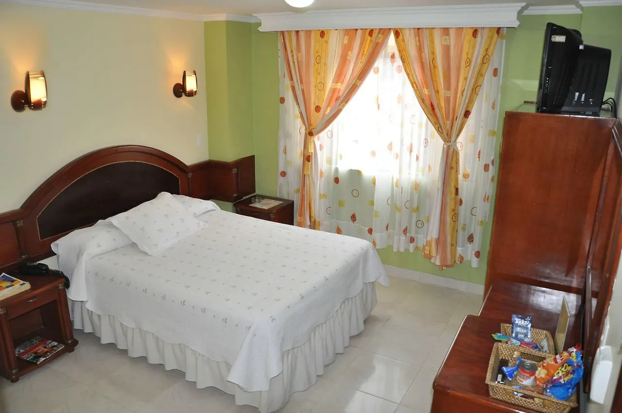 Hotel El Caimito Βιλιαβισένσιο 2*,