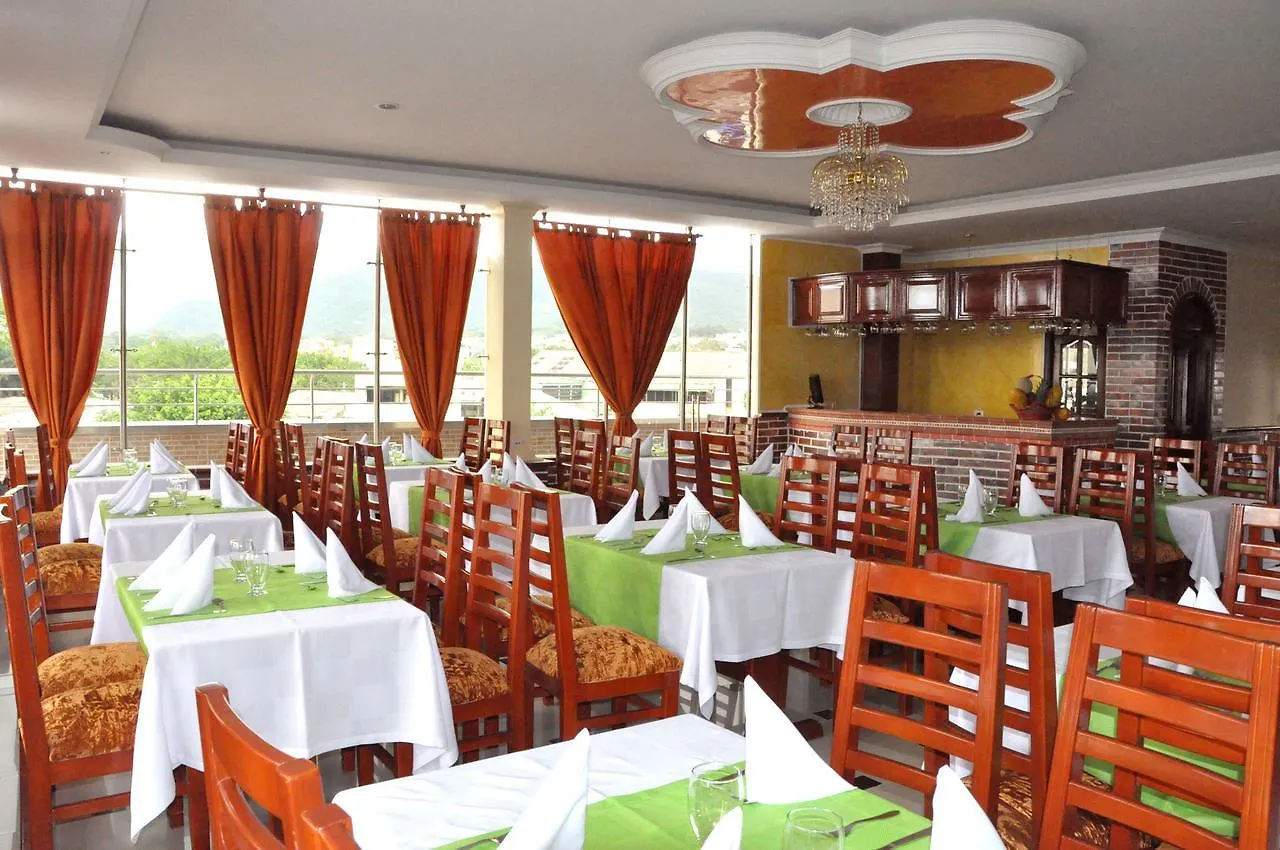 Hotel El Caimito Βιλιαβισένσιο 2*,